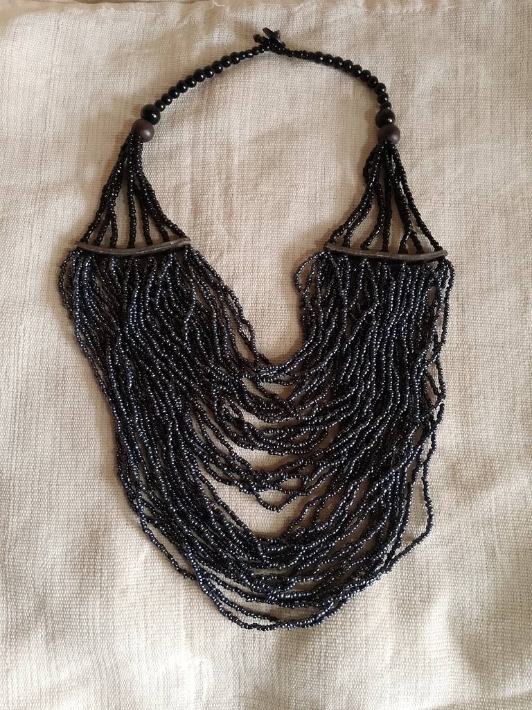 Collier en Perles Éclatantes