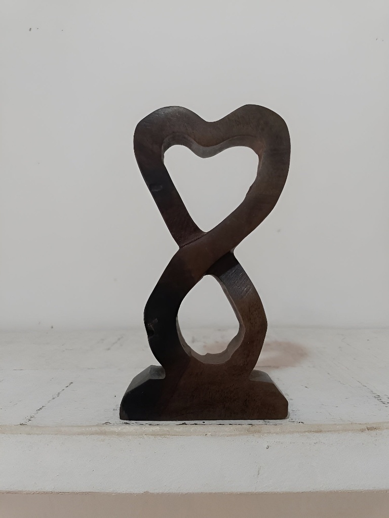 Sculpture d’Amour en Bois d’Ébène