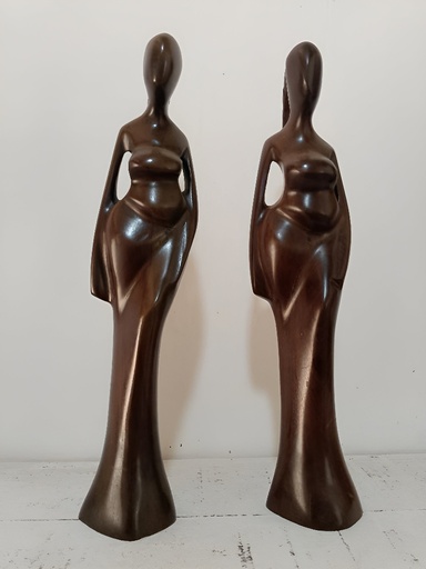 Élégance Africaine : Statue en Bois Ébène